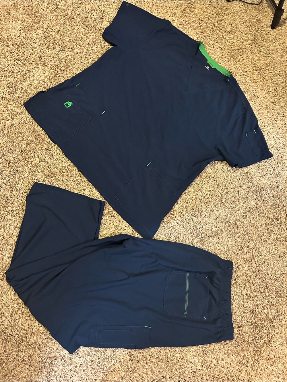 Carhartt v-neck scrub set 2XL